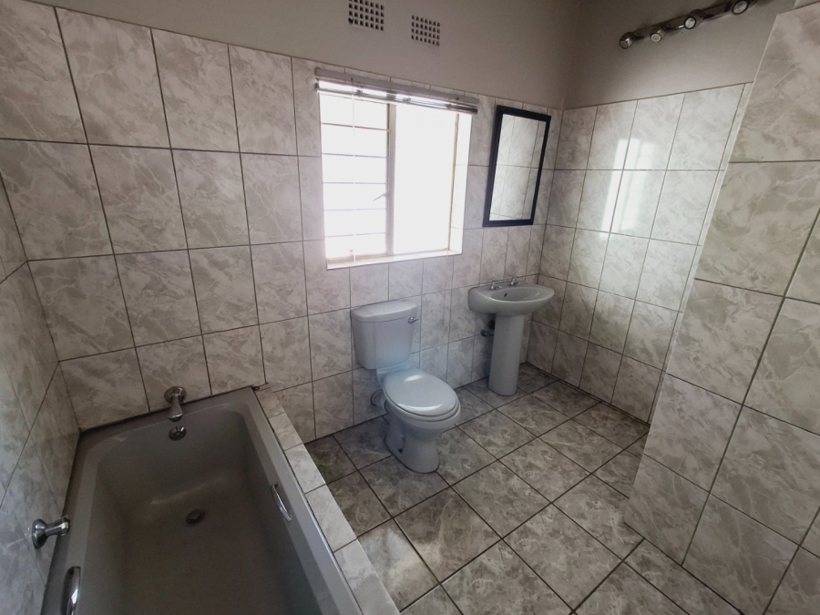 4 Bedroom Property for Sale in Vaalpark Free State